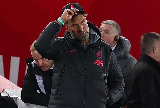 开云手机入口官网下载-尴尬！混乱！灾难！名宿对利物浦集体崩盘目瞪口呆