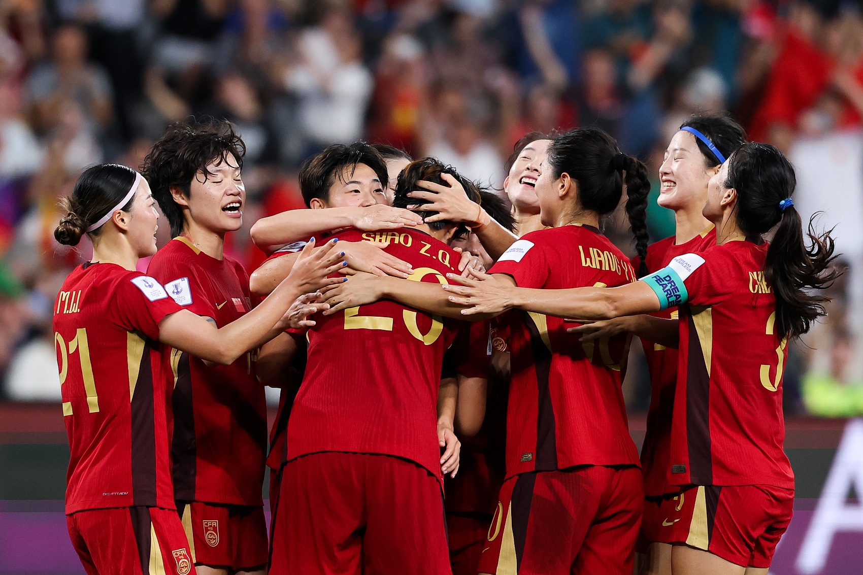 开云app官方版最新下载-FIFA女足排名：中国女足上升1位世界第16，日本亚洲杯夺冠升至第5
